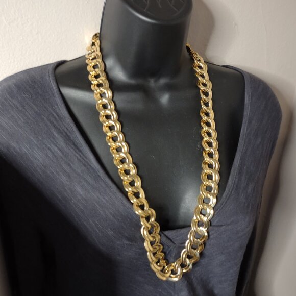 Gold Tone Large Link Chain Necklace - Picture 4 of 6